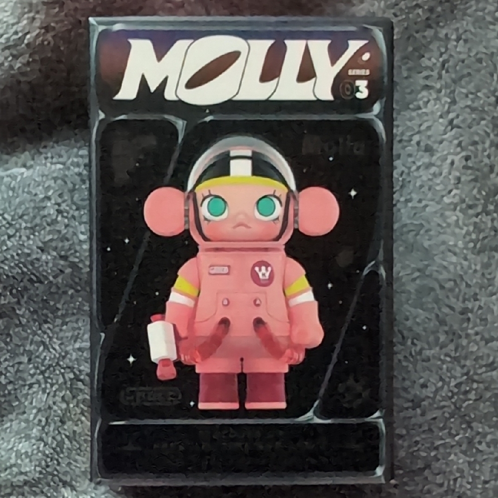 Molly Series 3 Astronaut Figure - Good Luck Bear
